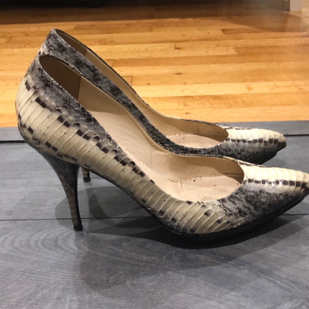 Oscar de la Renta Python heels 👠 - Picture 2 of 6
